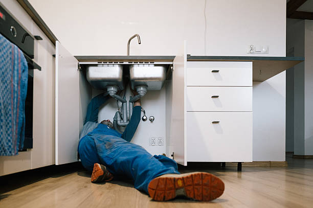 Professional Leak Detection technician working in Crumpton, MD